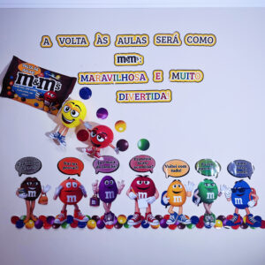 Painel Volta às Aulas M&Ms 3D